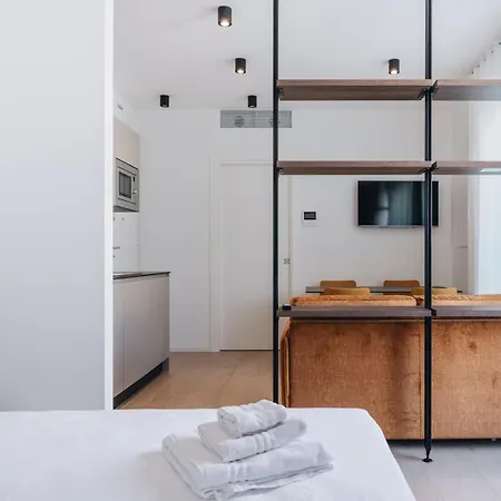 - Ca' Sette Airport Apartment *